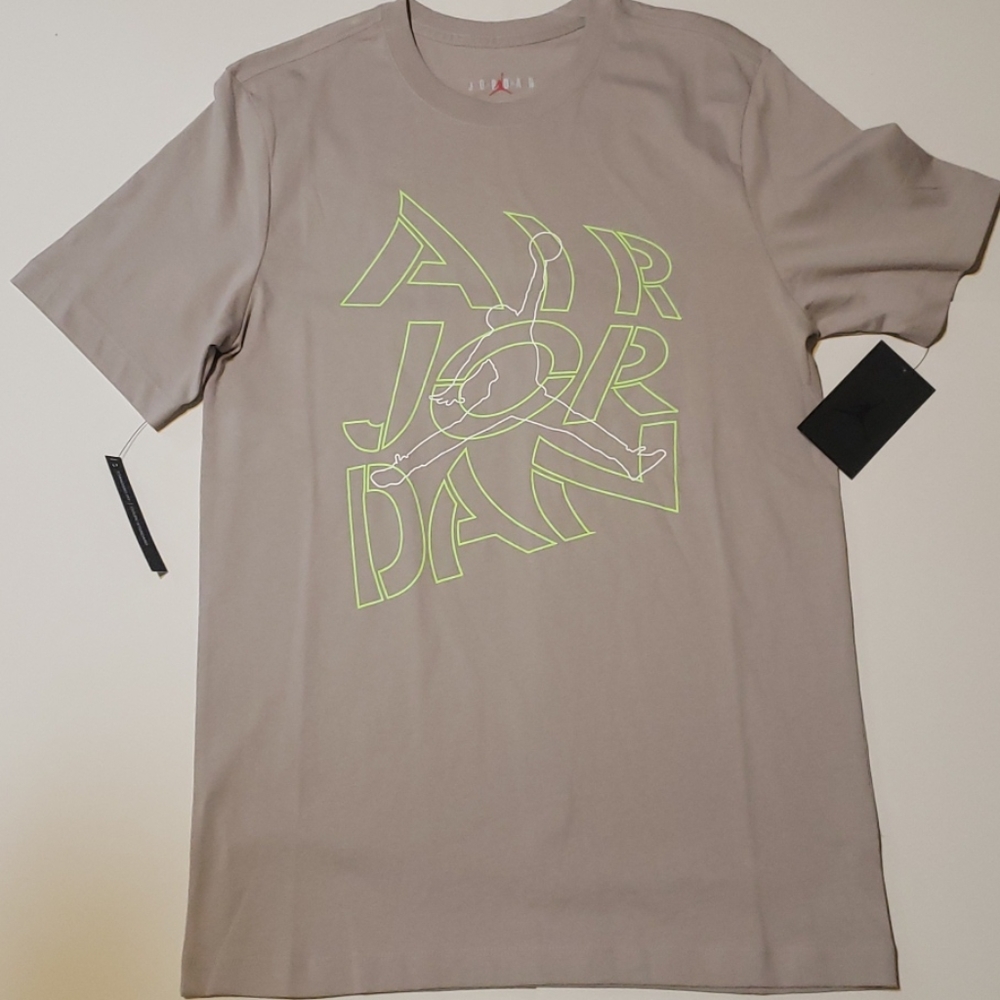 NWT - Jordan Mens T-shirt